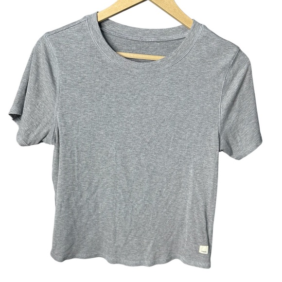 Vuori | Gray Ribbed Short Sleeve Tee | Soft Stretch | Small - Picture 2 of 5